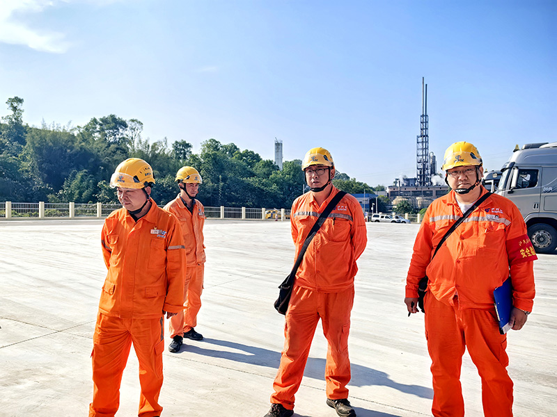 弘旭公司开展五一节前安全生产大检查(图2)