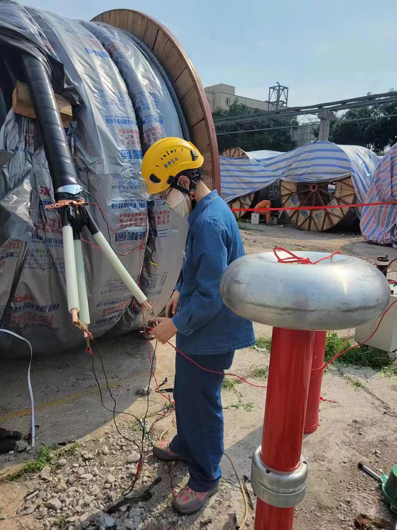 弘旭公司顺利开展硝区35KV新入库电缆耐压试验(图1)