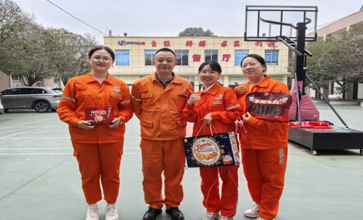 光芒四射，绳彩飞扬 ——弘旭公司工会开展秋季跳绳活动(图2)