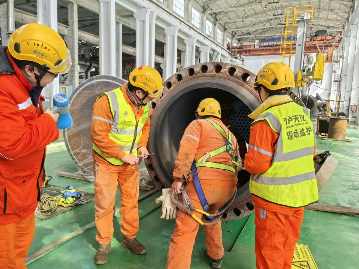 弘旭公司开展有限空间事故救援应急演练(图2)