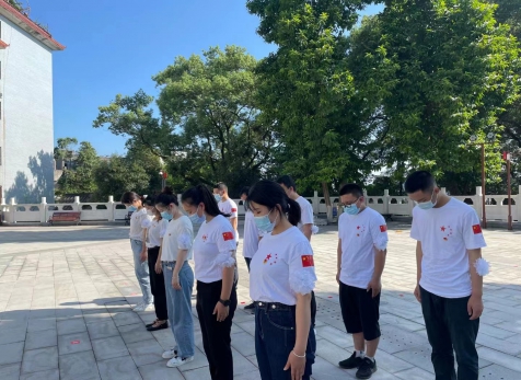 弘旭团总支国庆“缅怀先烈，不忘初心”主题团日活动