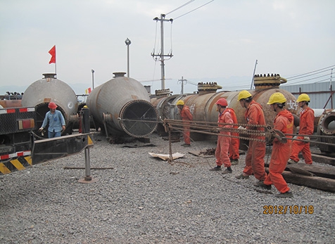 齐心协力，换热器管束抽芯